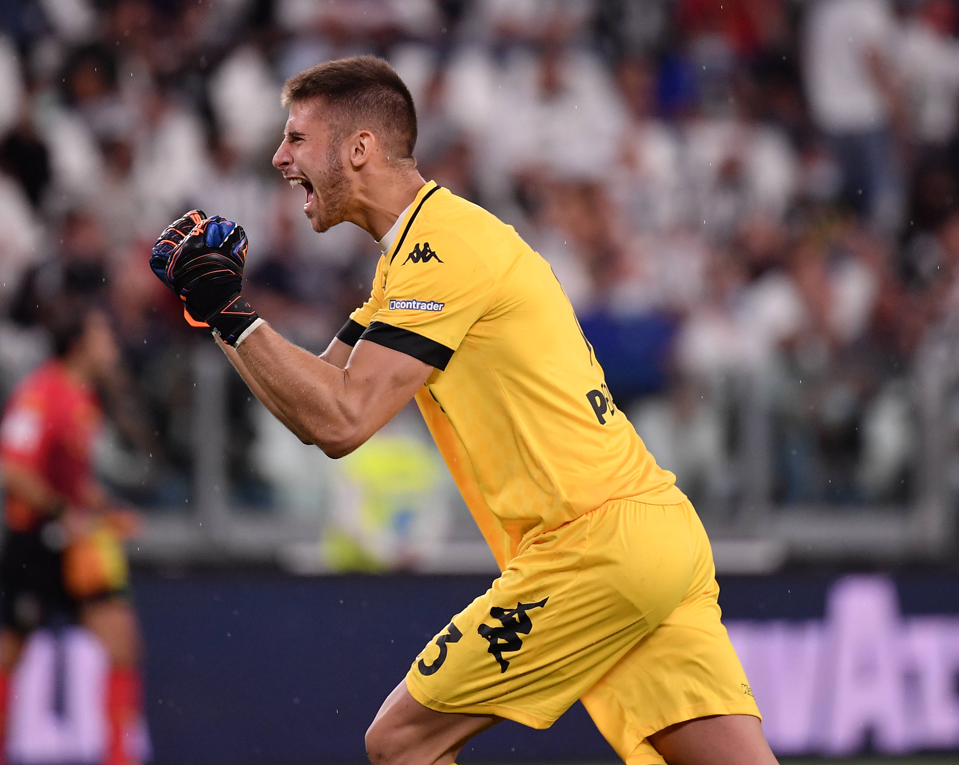 [CBA]替补五人上双 广东卡位战告捷.