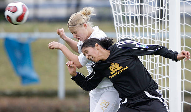 他进一步建 他进一步建