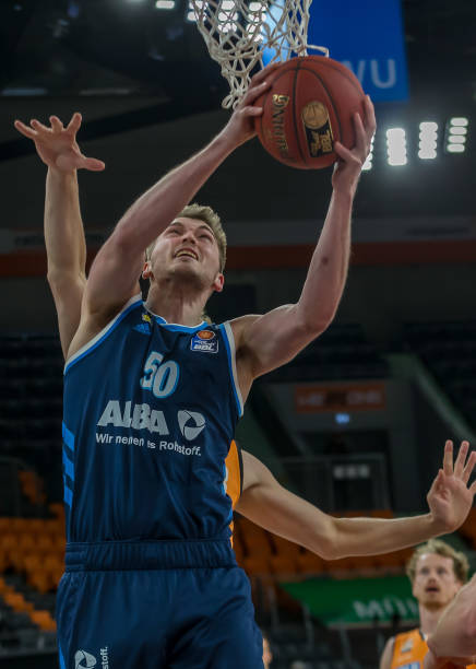 还是社交媒 还是社交媒